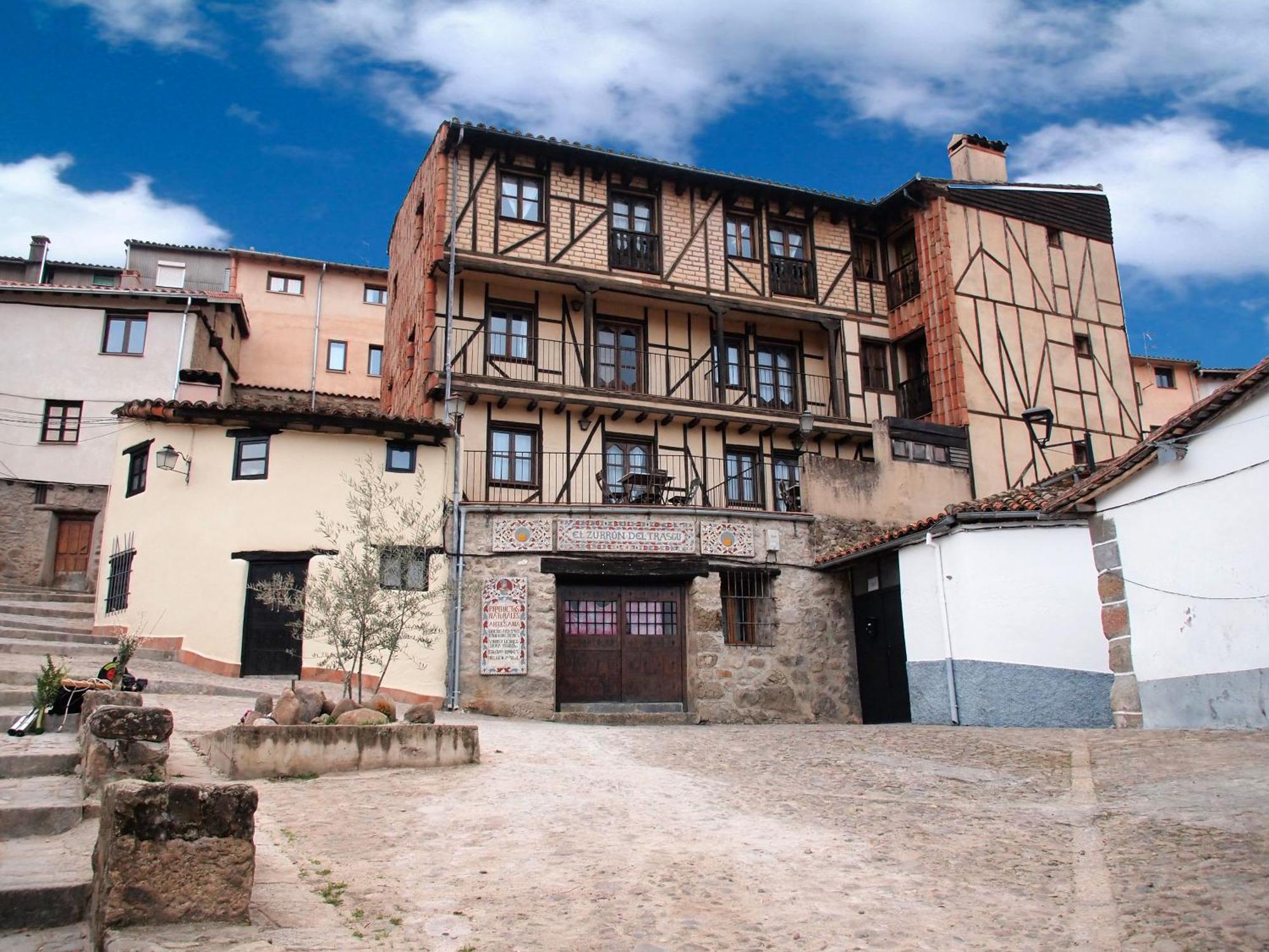 Apartamentos La Iguana Hervás Exterior foto